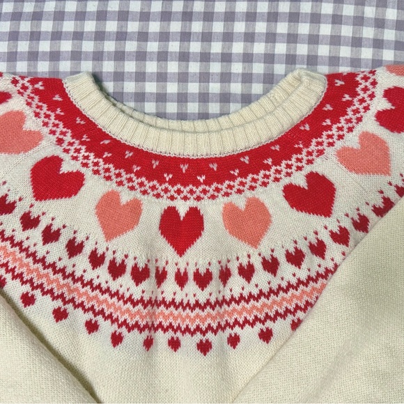 The heart warmer sweater Valentine’s Day hearts  Kiel James Patrick - Picture 2 of 9